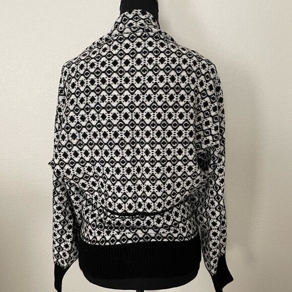 NWT Anthropologie Floral Sweater Shrug Set - Picture 12 of 15